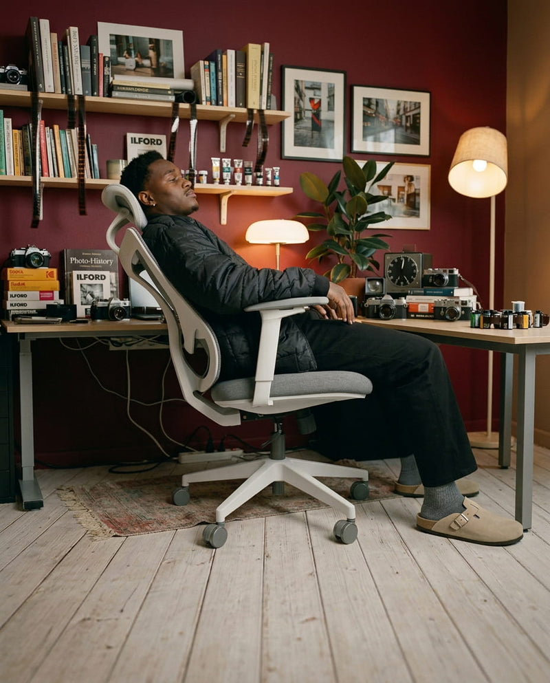Ergonomic Chair vs Regular Chair: Is It Worth It?