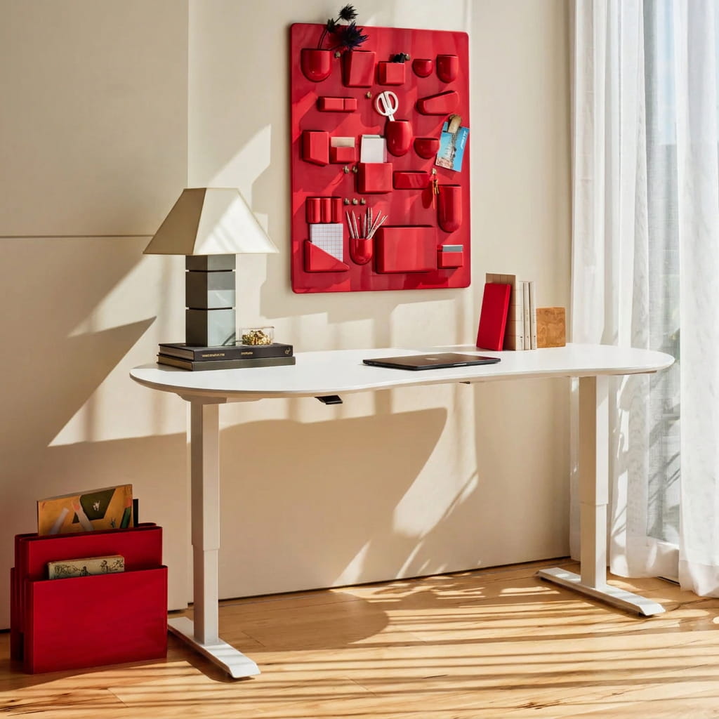 The Curve Standing Desk
