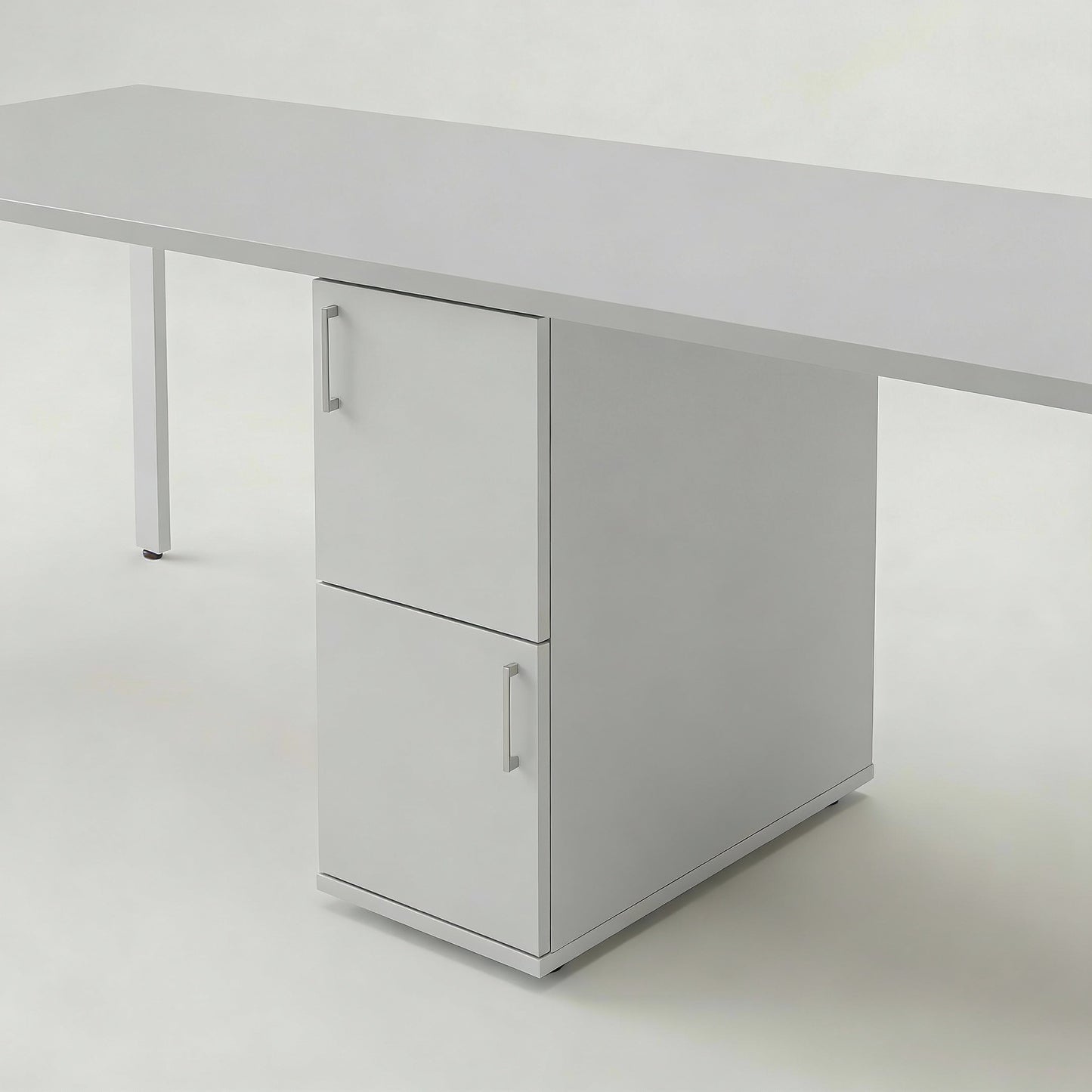 Side-by-Side Workstation