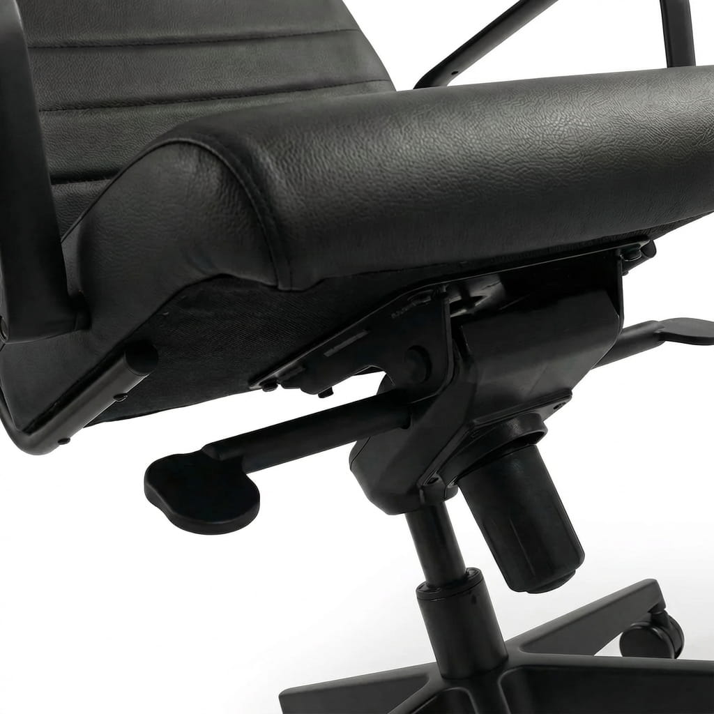 The Boardroom Chair - Workspace Dreams The Boardroom Chair